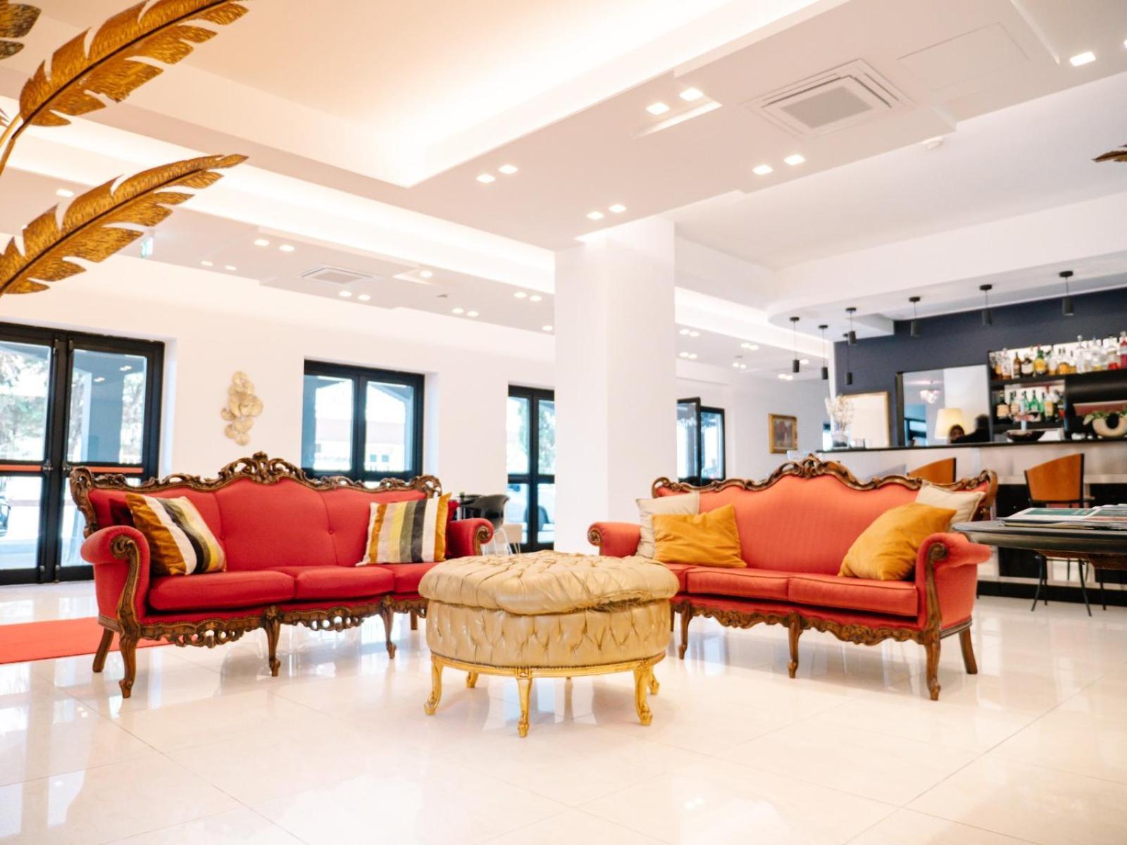 Hotel Antagos Монтесильвано Экстерьер фото