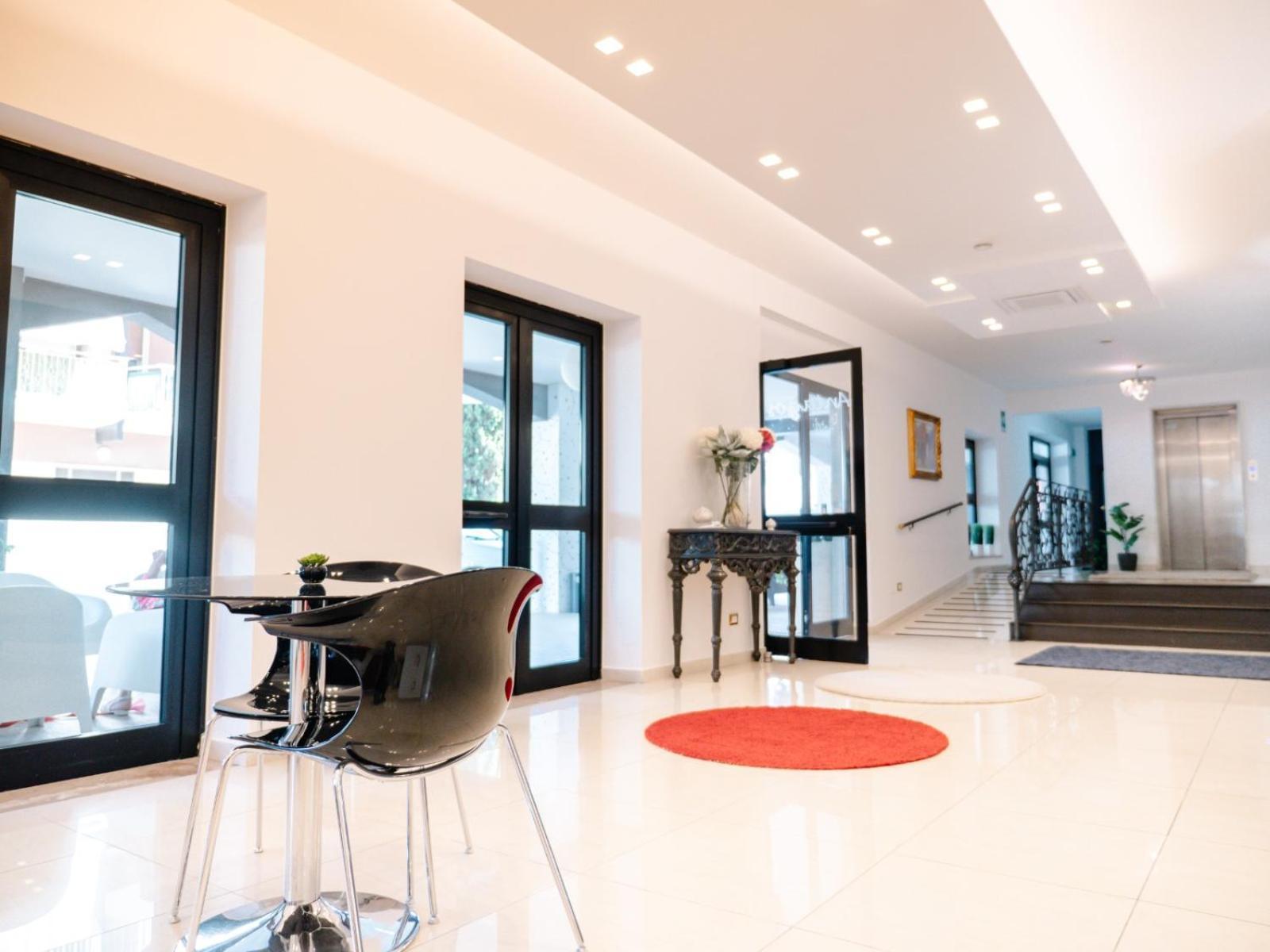 Hotel Antagos Монтесильвано Экстерьер фото
