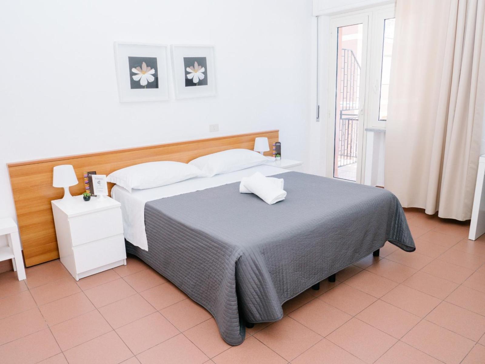 Hotel Antagos Монтесильвано Экстерьер фото